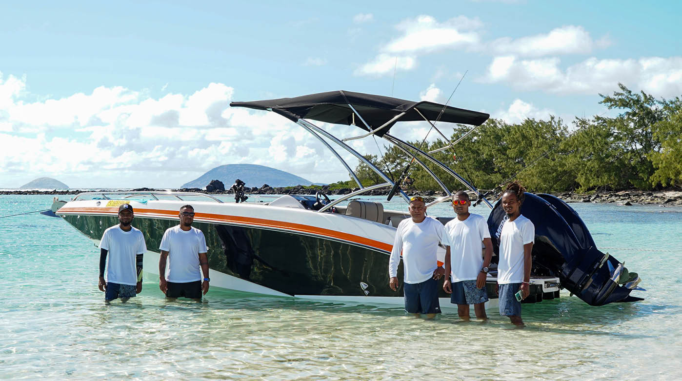 Island Voyage - Boat Tour Operator